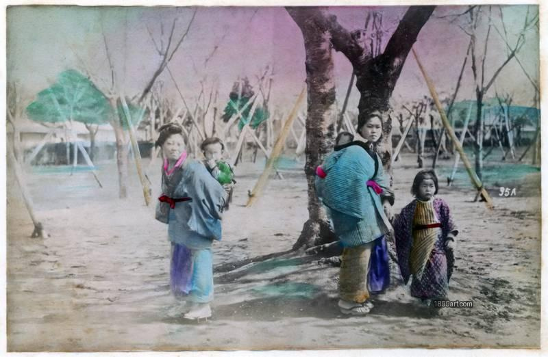 1899art JapanWomen with children in a park setting, Yokohama area (No. 95A), circa 1890–1900 1899art. Historical photograph from the 1899art Archive.