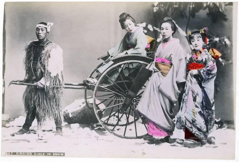1899art Japan No. 947 – Singing Girls in Snow By Kusakabe Kimbei, Japan, Meiji period Handcolored 1900s 1899art. Historical photograph from the 1899art Archive.